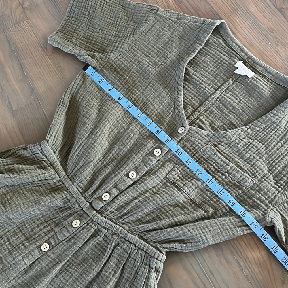 UpWest Olive Green Jumpsuit Romper Short Sleeved Size Small - Picture 8 of 9